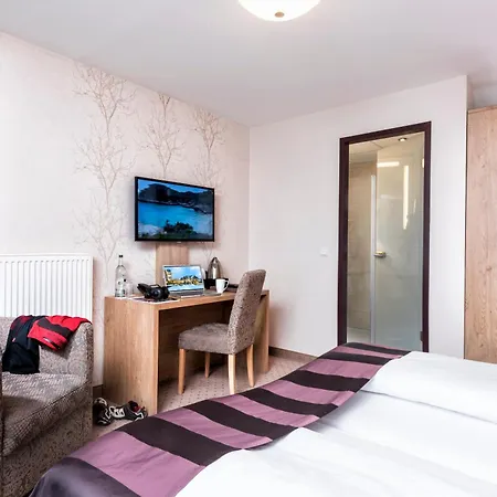 Western ホテル 4*