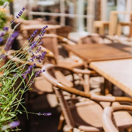 Отель Western 4*