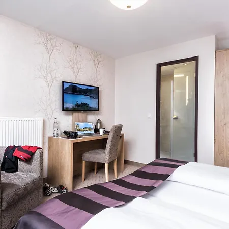 Hotel Western