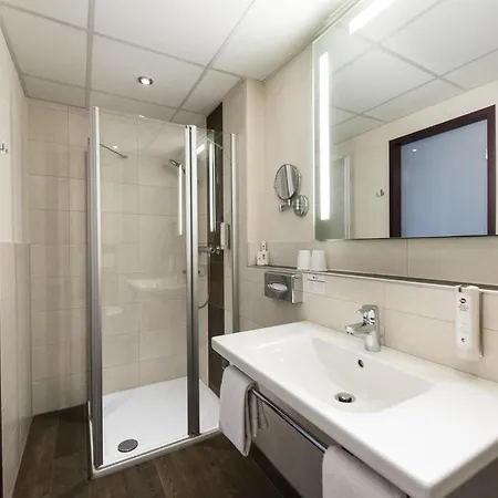 Western Hotel 4*