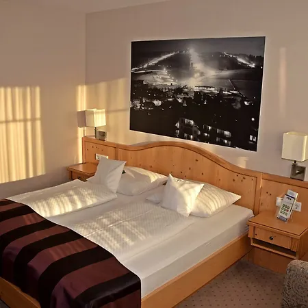 Hotel Western 4*